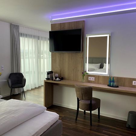 Hotel B4 Лимбург-на-Лане Стая снимка