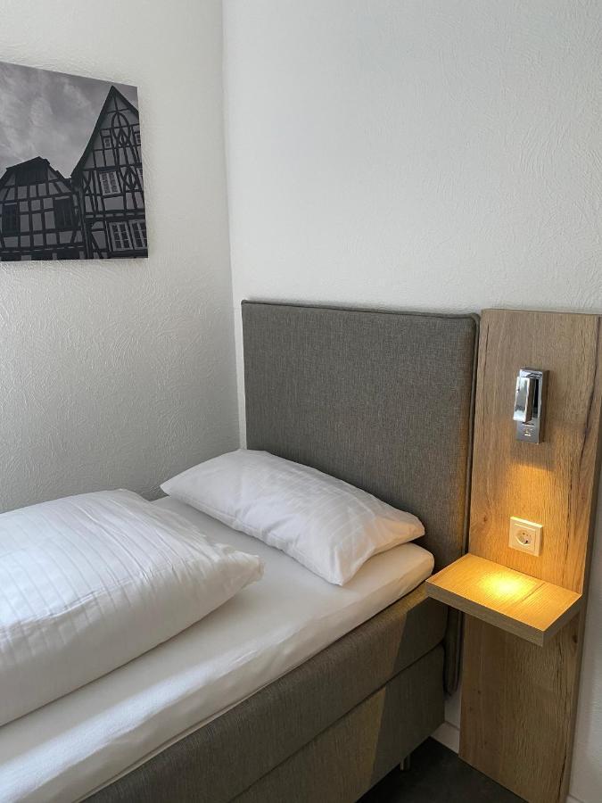 Hotel B4 Лимбург-на-Лане Екстериор снимка