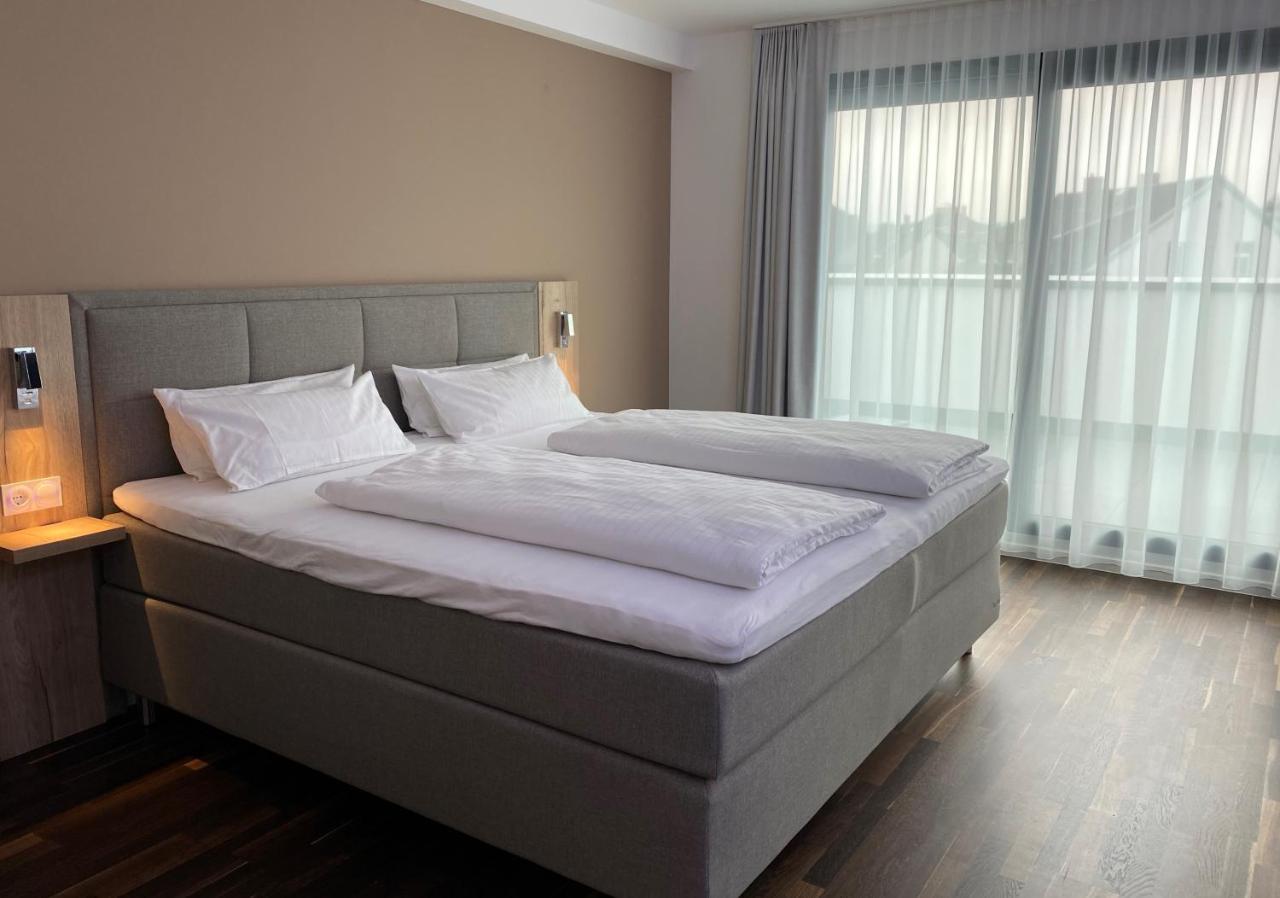 Hotel B4 Лимбург-на-Лане Екстериор снимка
