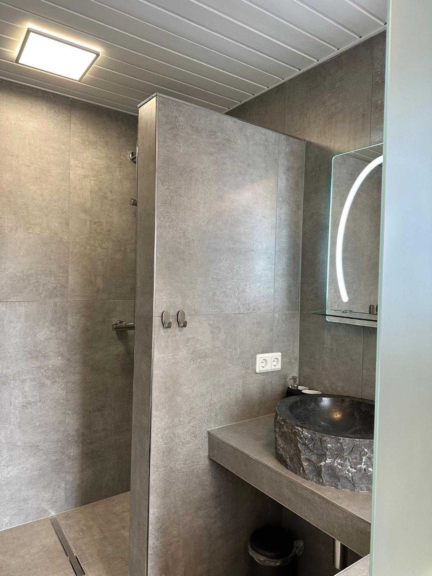 Hotel B4 Лимбург-на-Лане Екстериор снимка