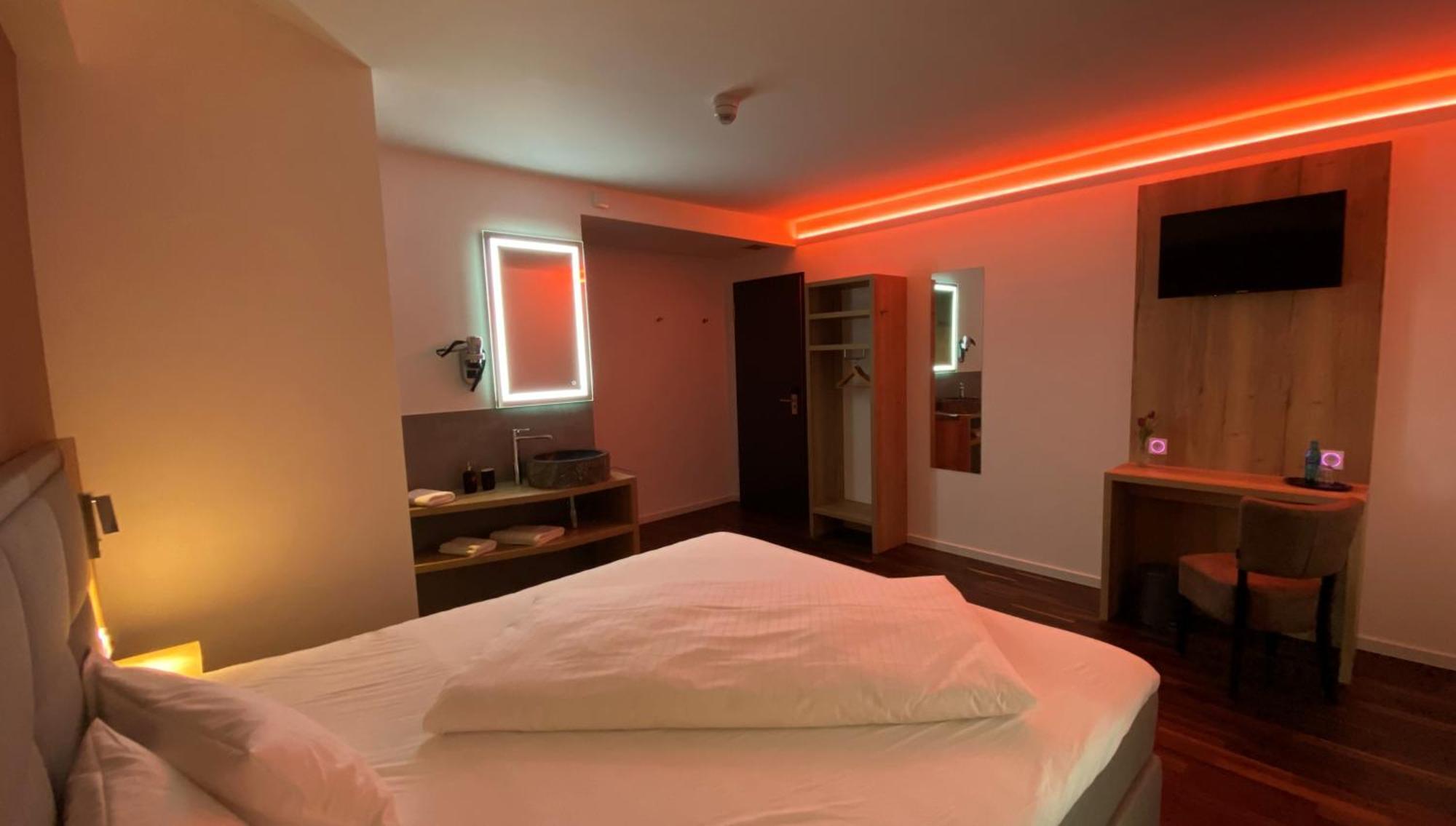 Hotel B4 Лимбург-на-Лане Стая снимка