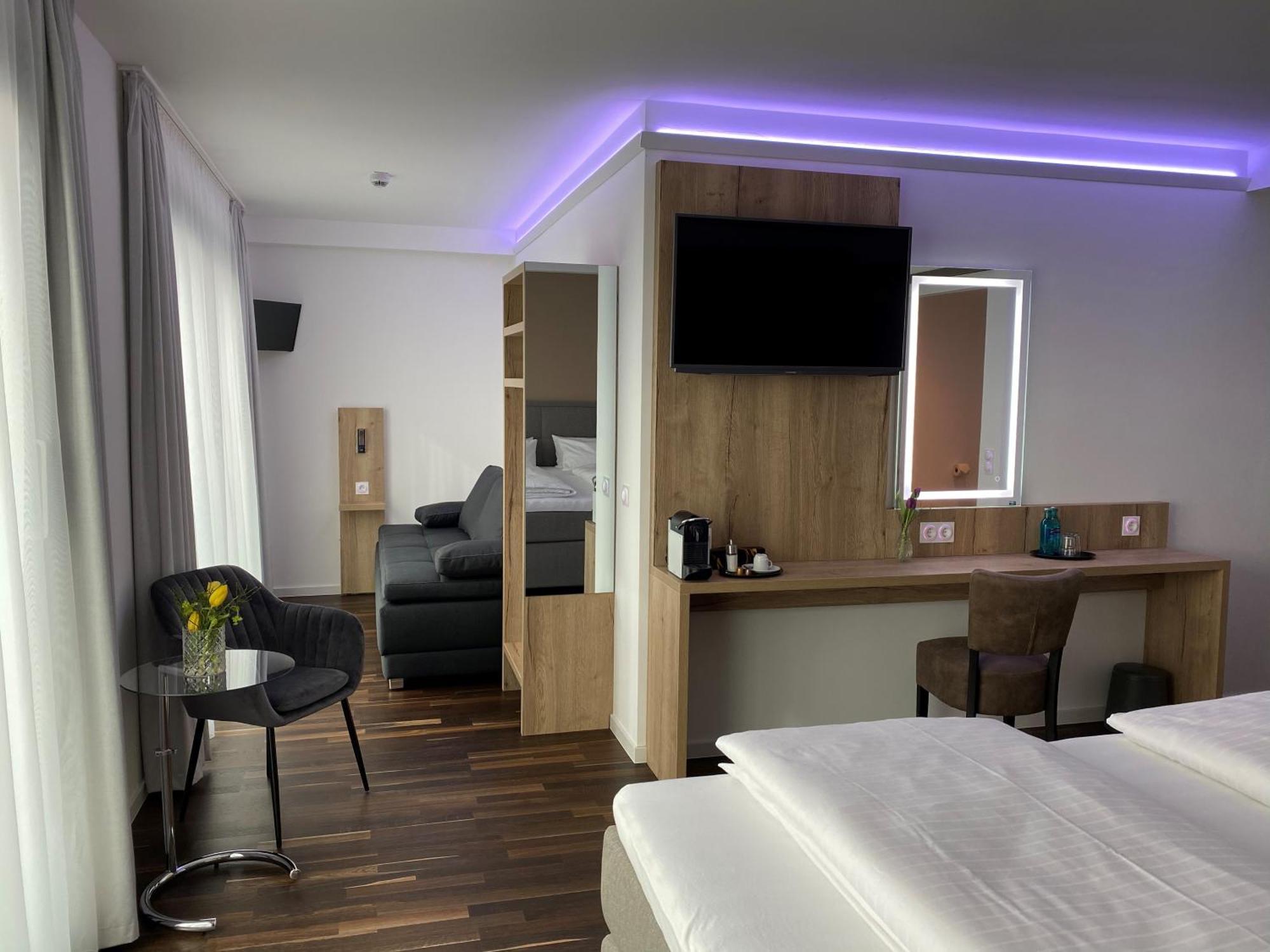 Hotel B4 Лимбург-на-Лане Стая снимка