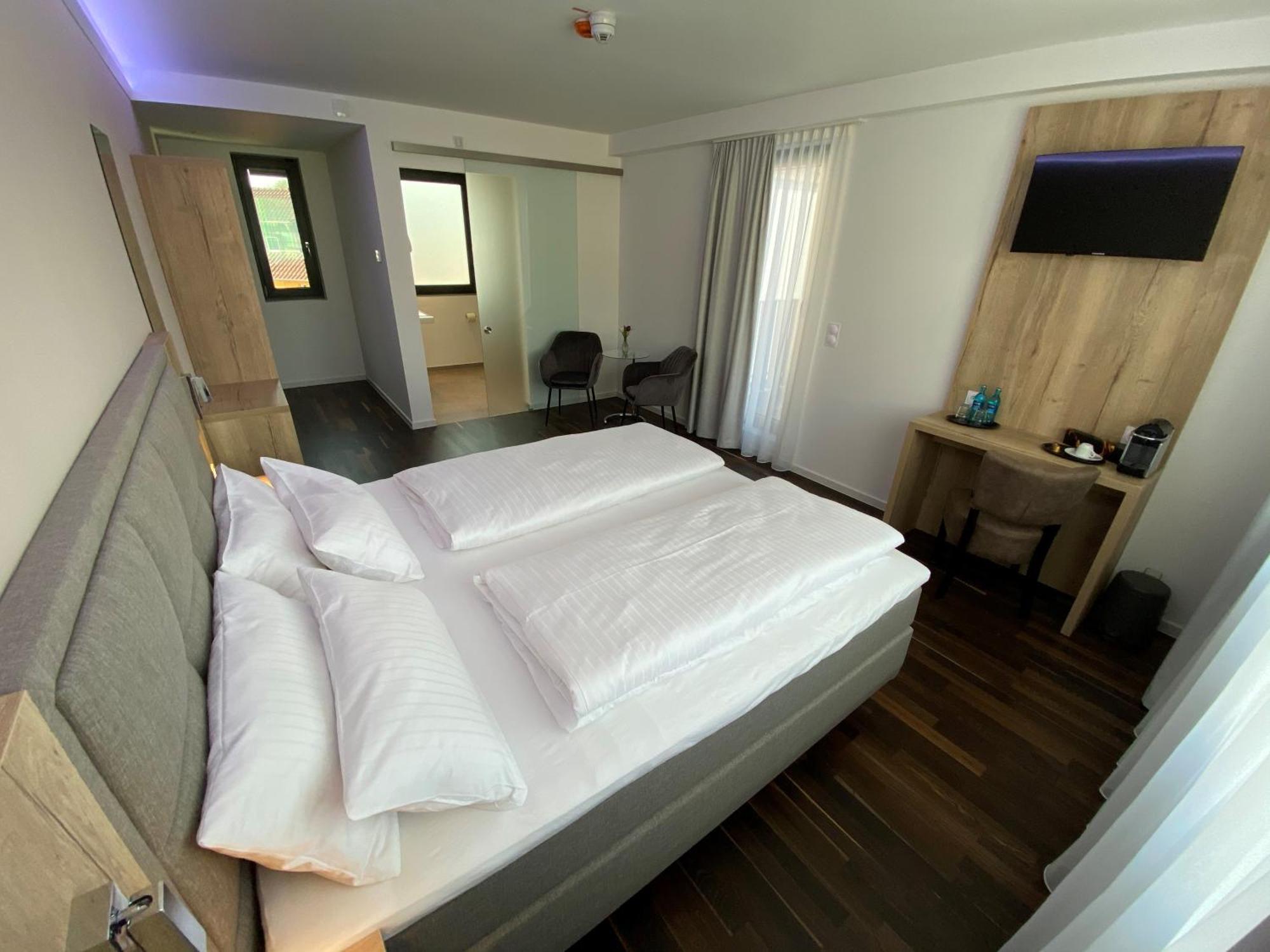 Hotel B4 Лимбург-на-Лане Екстериор снимка